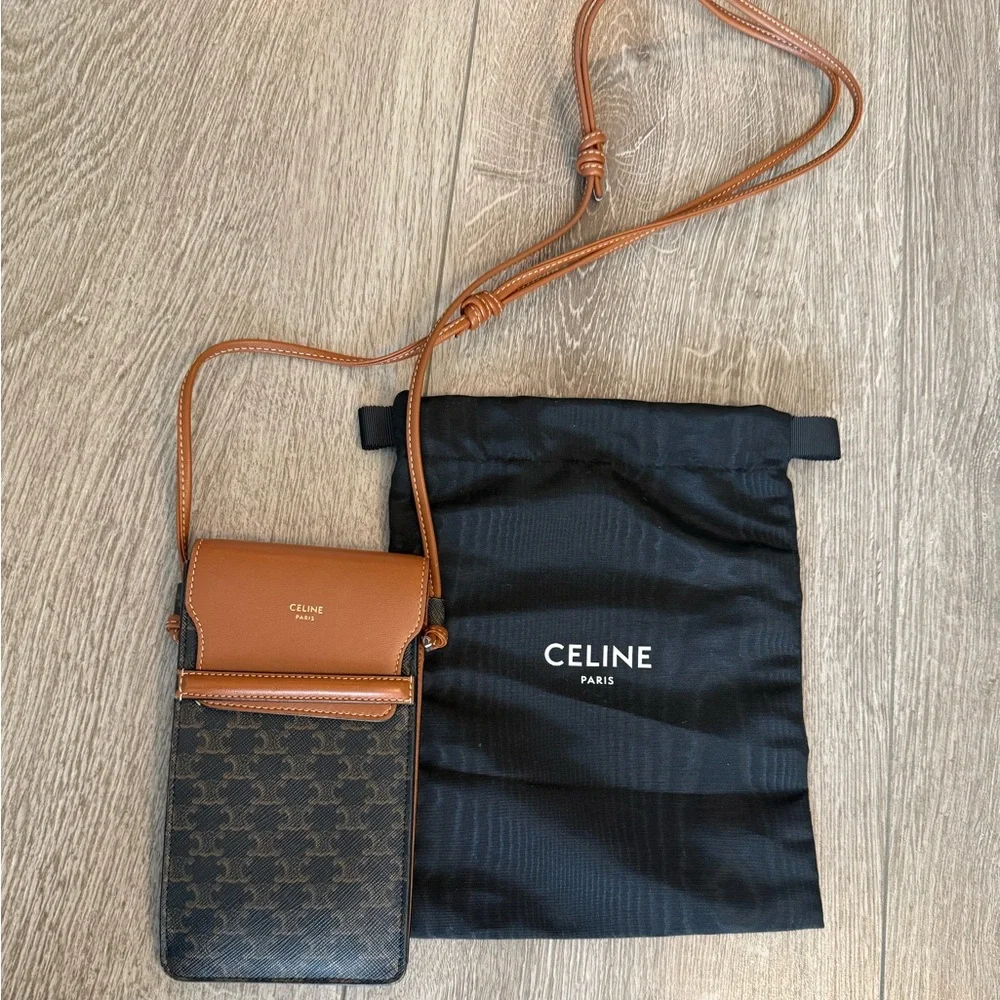Authentic Celine Triomphe Canvas Lambskin Phone Pouch With Flap - Picture 1 of 10